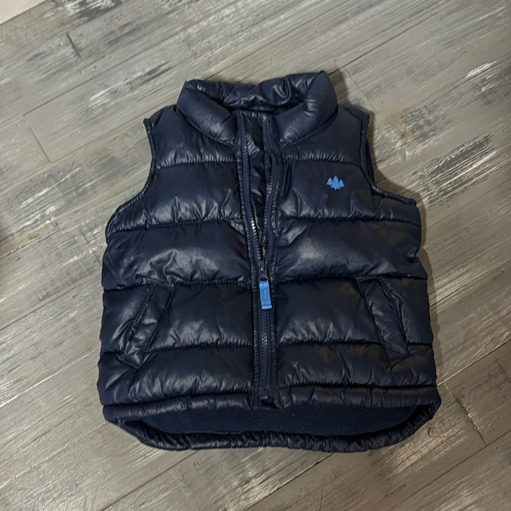 Old Navy puffer vest. Navy blue size 2t